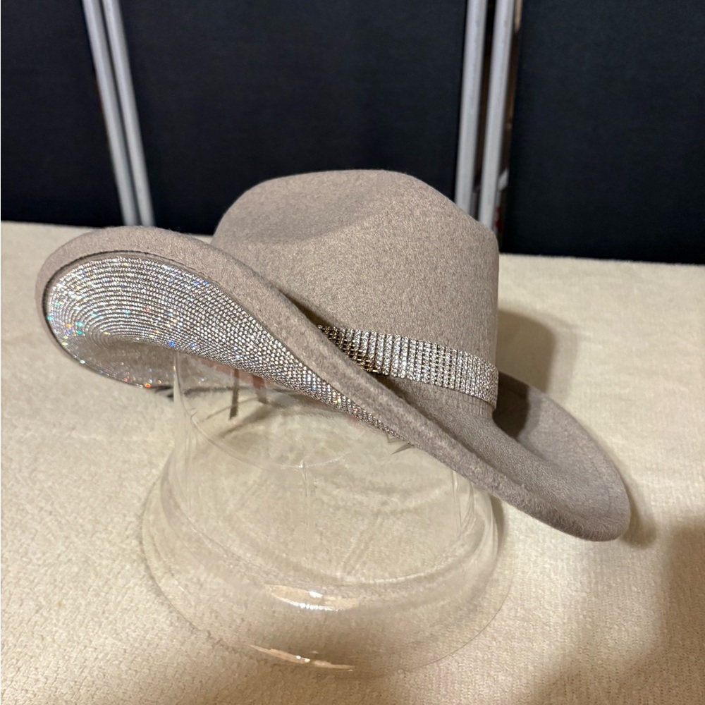 Rhinestone Women's Cowboy Hat - felt adjustable size - taupe - NEW with tags